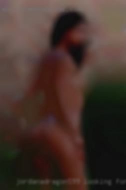 jordanaDragon599 looking for men with huge cock for wife personals